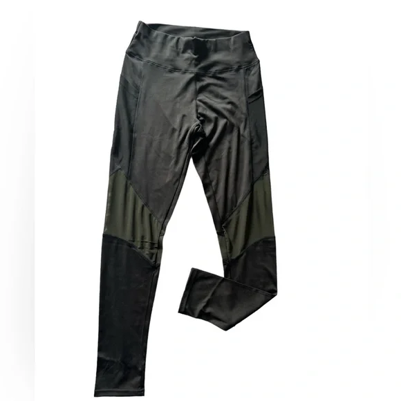 New 3 pcs. Workout outfits set - Picture 6 of 9